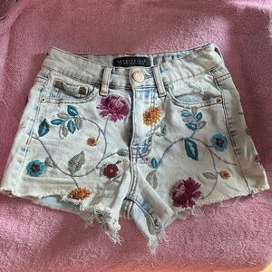 Women's Aeropostale Floral Flower Embroidery Blue Jean Shorts Size 000